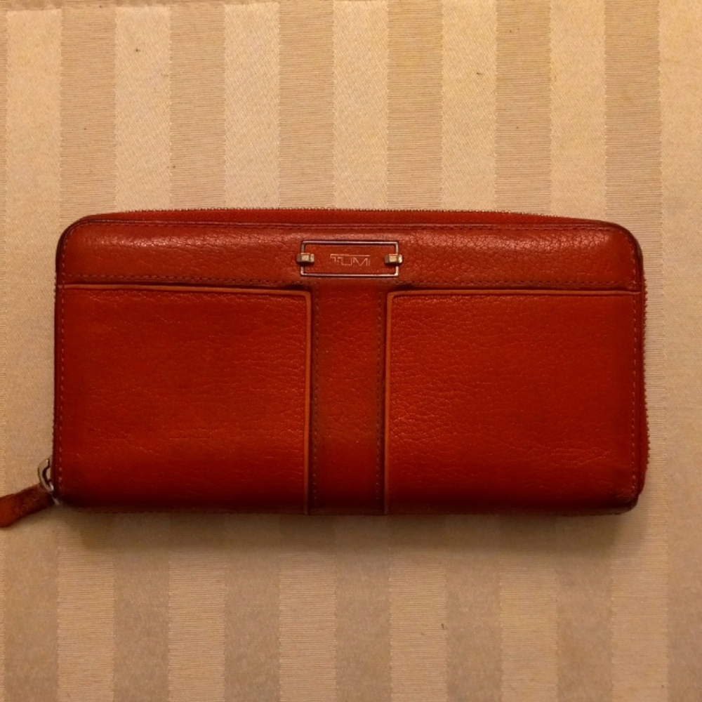 Tumi Soft Leather Long Women's Wallet